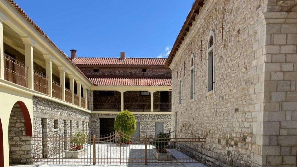 Ημερήσια εκδρομή του ΚΑΠΗ Ναυπλίου σε Καλάβρυτα, Μέγα Σπήλαιο και Αγία Λαύρα