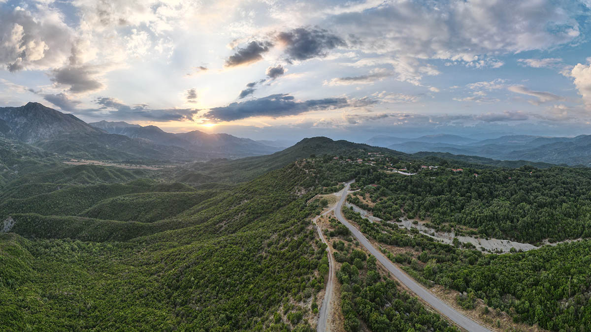 Η ιδιαίτερη πατρίδα του μεγάλου δεξιοτέχνη του κλαρίνου, Πετρολούκα Χαλκιά (Βίντεο)
