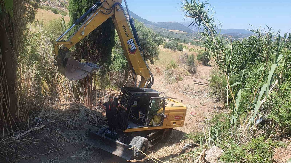 Καθαρίστηκαν τα ρέματα στον Άγιο Βασίλειο Κορινθίας 
