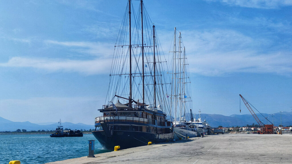 κρουαζιέρα με μικρά σκάφη στο Ναύπλιο