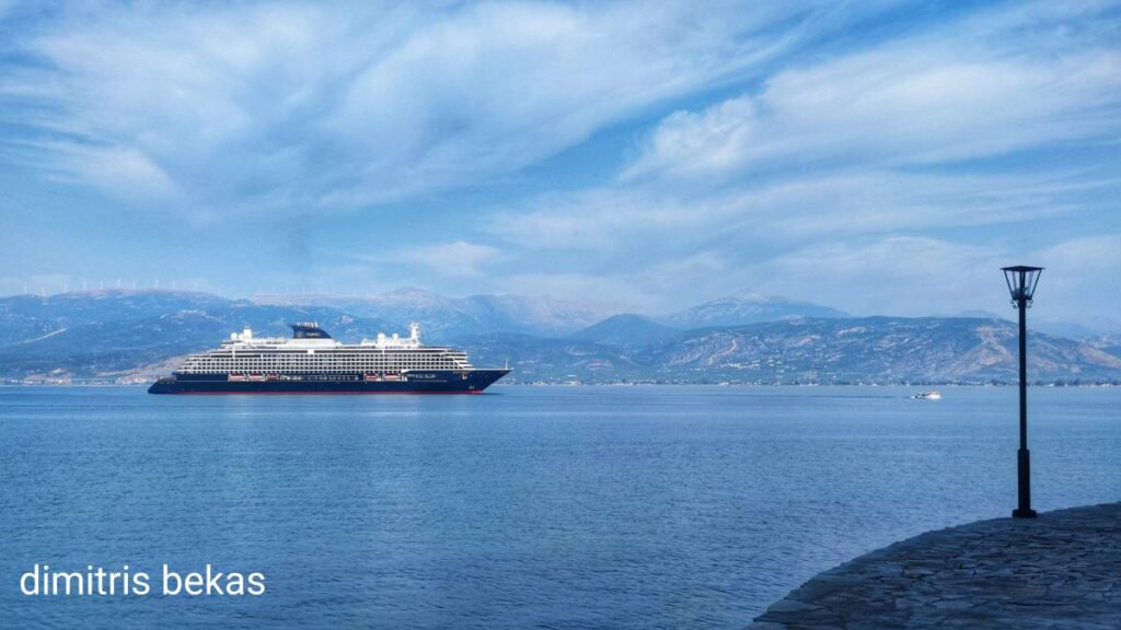 Explora I κρουαζιερόπλοιο Ναύπλιο - krouazieroploio nafplio