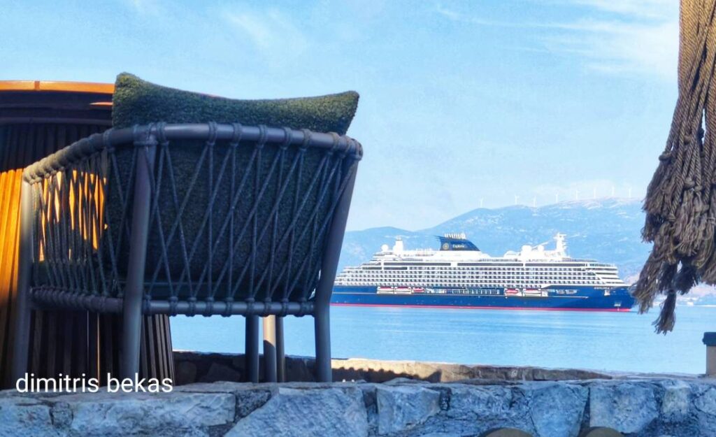 Explora I κρουαζιερόπλοιο Ναύπλιο - krouazieroploio nafplio