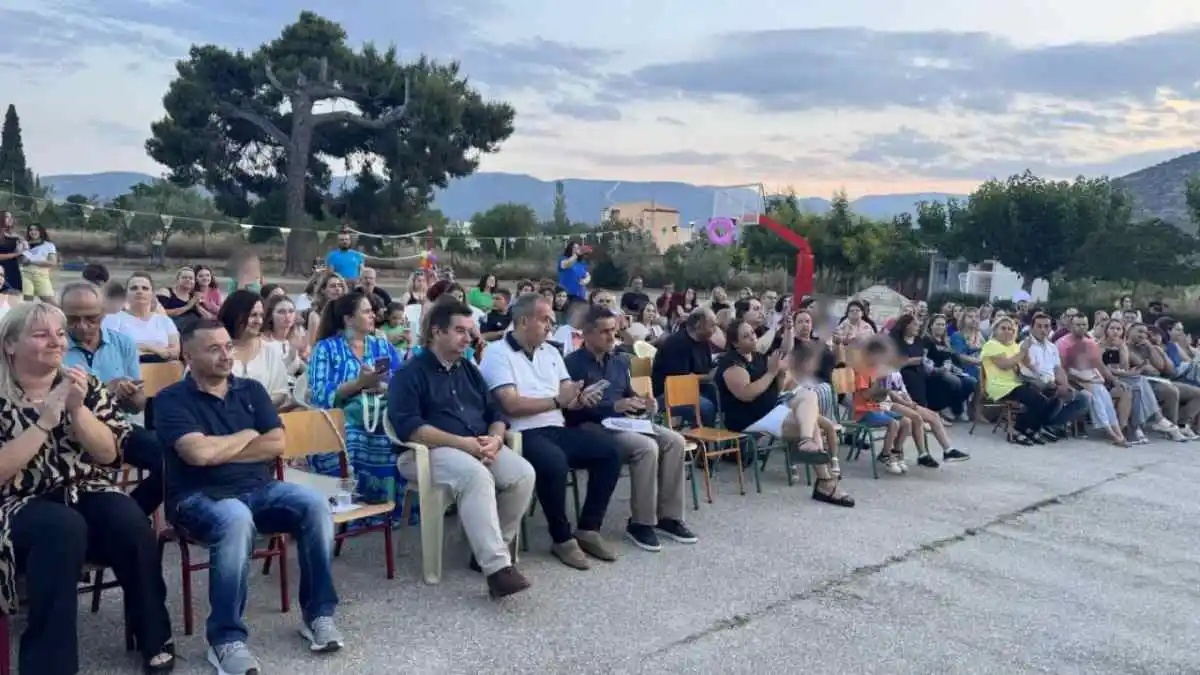 Σε σχολική γιορτή στο Κεφαλάρι ο δήμαρχος Άργους Μυκηνών