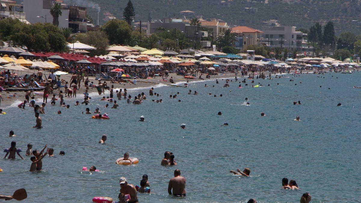 «Βουλιάζει» η Καλαμάτα το τριήμερο του Αγίου Πνεύματος