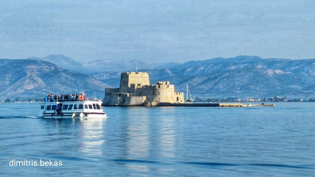 τουρίστες καραβάκι - touristes karavaki