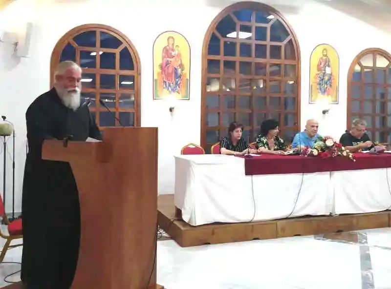 «Αγκαλιάστηκε» το βιβλίο του Γιώργου Μουσταΐρα