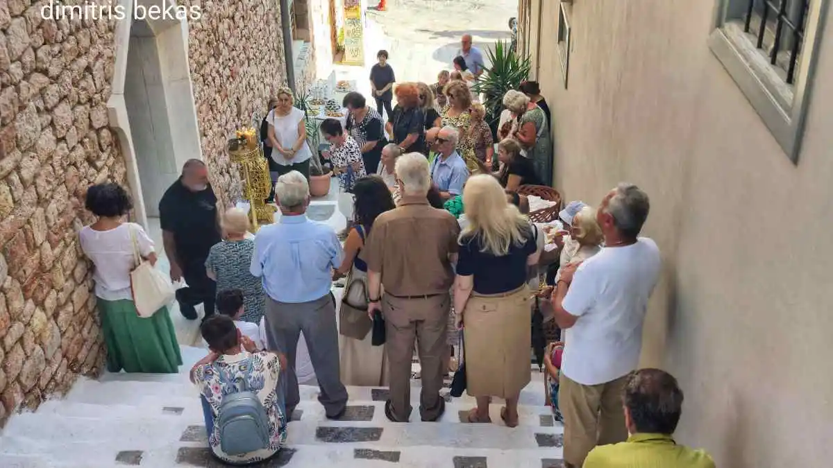 Με λαμπρότητα τιμήθηκε η μνήμη της Αγίας Παρασκευής στο Ναύπλιο