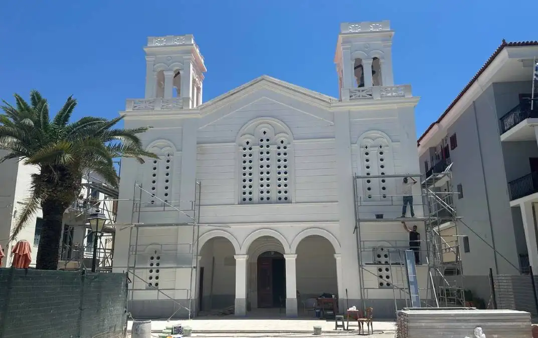 Η Παλιά Πόλη Ναυπλίου αποκτά ξανά το στολίδι της – Έτοιμος να παραδοθεί ο ιστορικός ναός του Αγίου Νικολάου