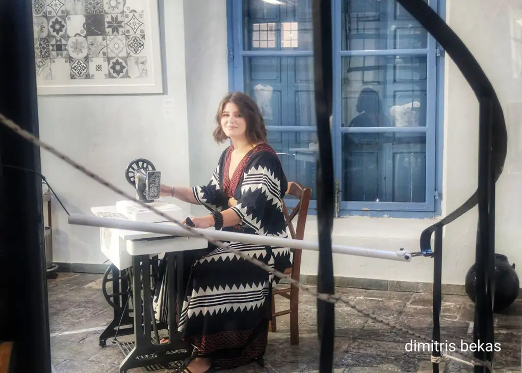 Εντυπωσιακή έκθεση τής νέας καλλιτέχνιδος, Μαρίνας Μπόμπου στο Ναύπλιο
