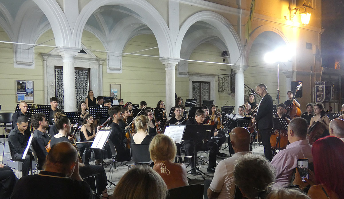 Εντυπωσιακή έναρξη για το 34ο Φεστιβάλ Ναυπλίου (Εικόνες, βίντεο)