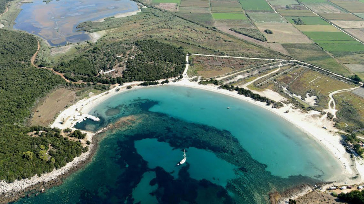 Εκεί όπου ο μύθος «πλέκεται» ιδανικά με την ομορφιά της φύσης