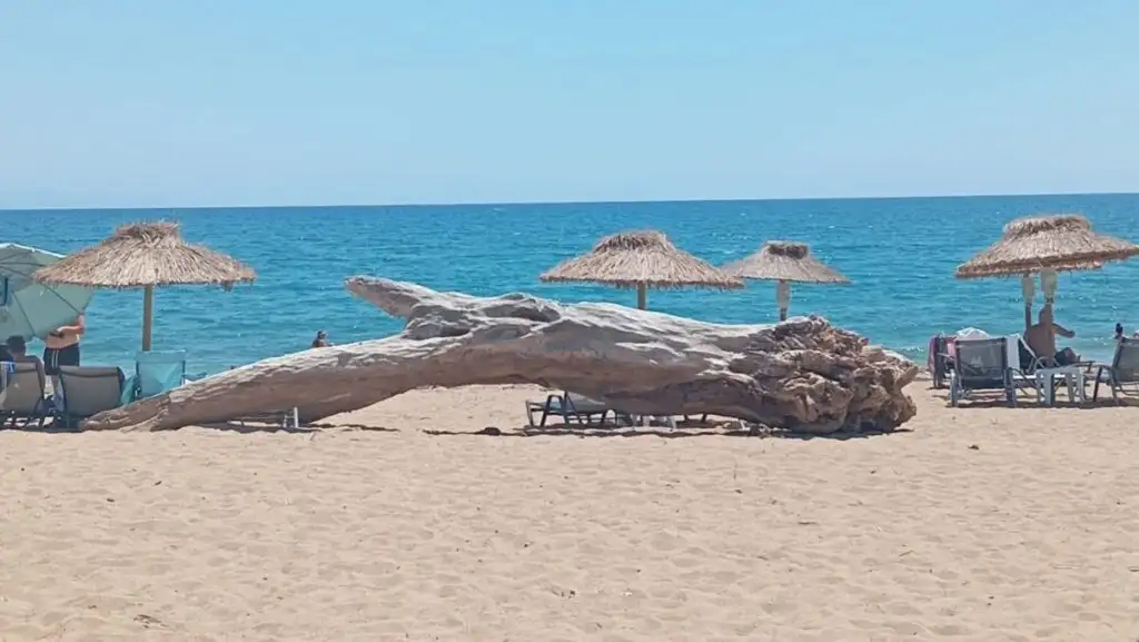 Παραλία Βελίκας