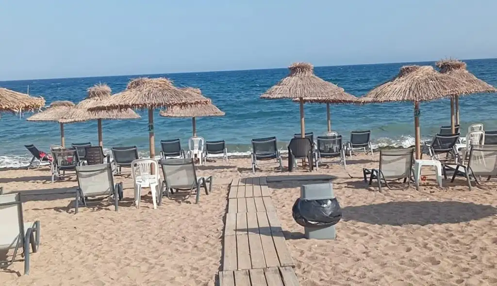 Παραλία Βελίκας