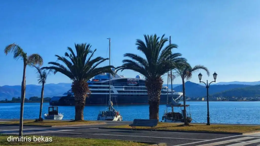 ploio nafplio 4 (1)