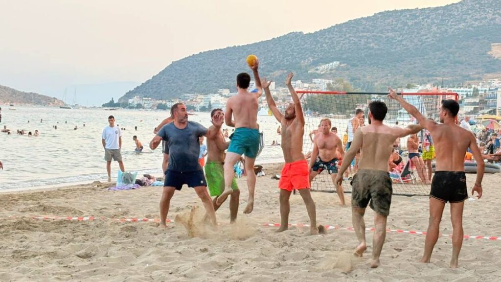 Πολυνίκης handball Τολό