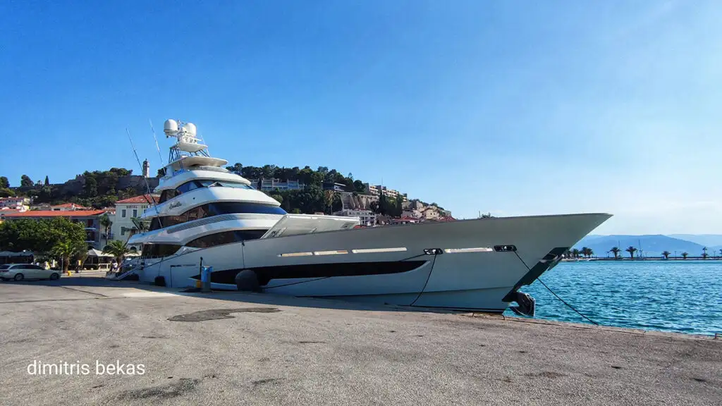 special one yacht στο Λιμάνι του Ναυπλίου