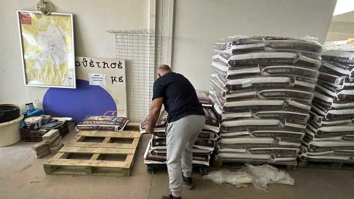 Πάνω από 2 τόνους τροφής για αδέσποτα διένειμε ο Δήμος Άργους – Μυκηνών