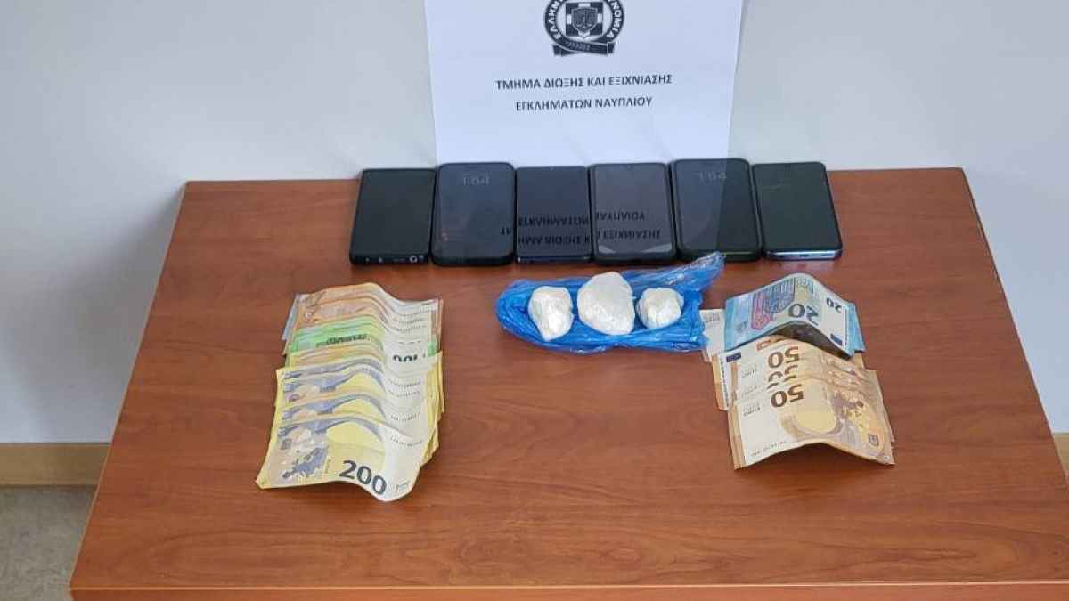 Συνελήφθησαν 4 άτομα με ναρκωτικά από αστυνομικούς του Ναυπλίου