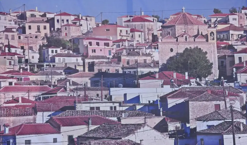 Αισθητικές παρεμβάσεις στο Κρανίδι