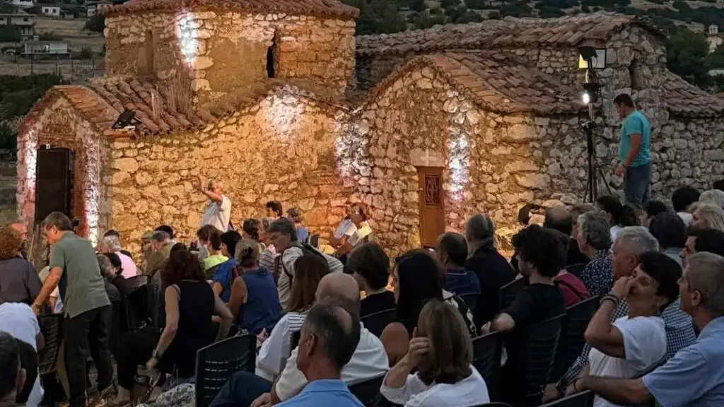 Αραχναίο συναυλία για την αρβανίτικη διάλεκτο