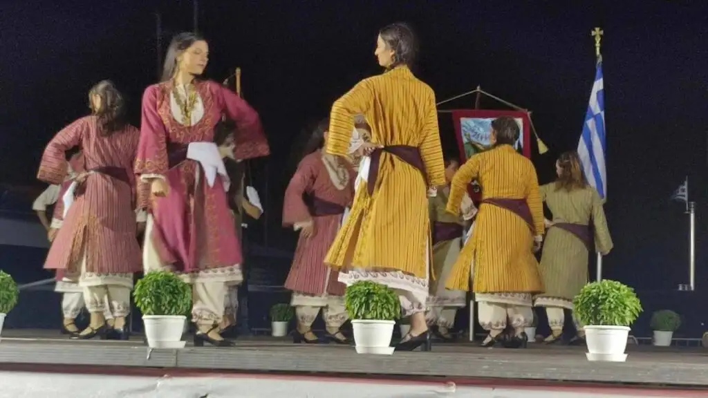 Ετήσιο Φεστιβάλ Παραδοσιακών Χορών