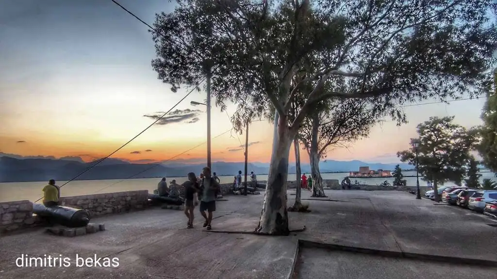 Ηλιοβασίλεμα Αυγούστου στο Ναύπλιο
