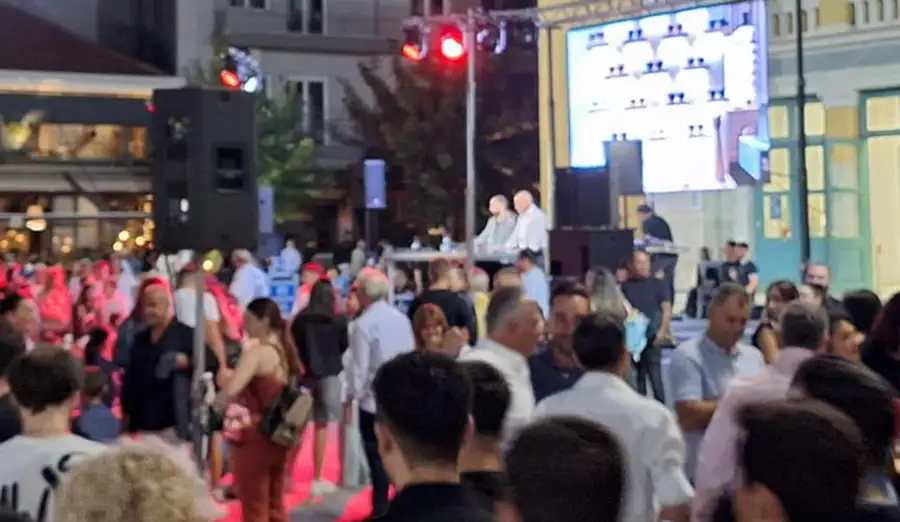 Η Λευκή Νύχτα μετέτρεψε την Τρίπολη σε ανοιχτή σκηνή