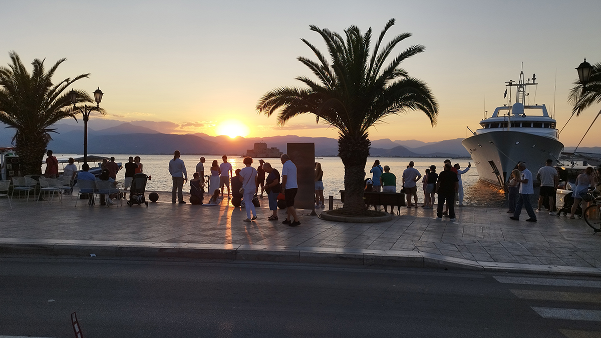 ΟΠΕΚΑ: Ξεκίνησε η αναδιανομή των αδιάθετων δελτίων Κοινωνικού Τουρισμού