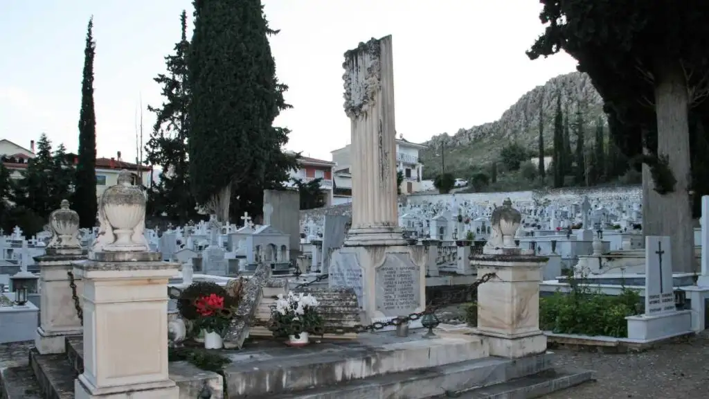 Νεκροταφείο Ναυπλίου
