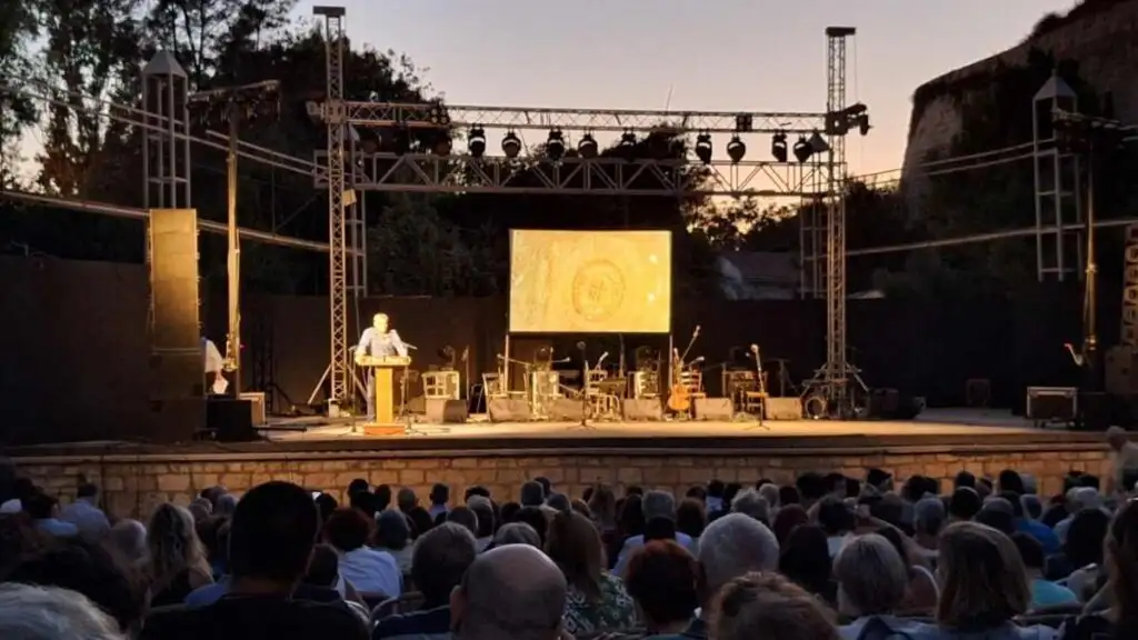Παπούρα εκδήλωση διαμαρτυρίας