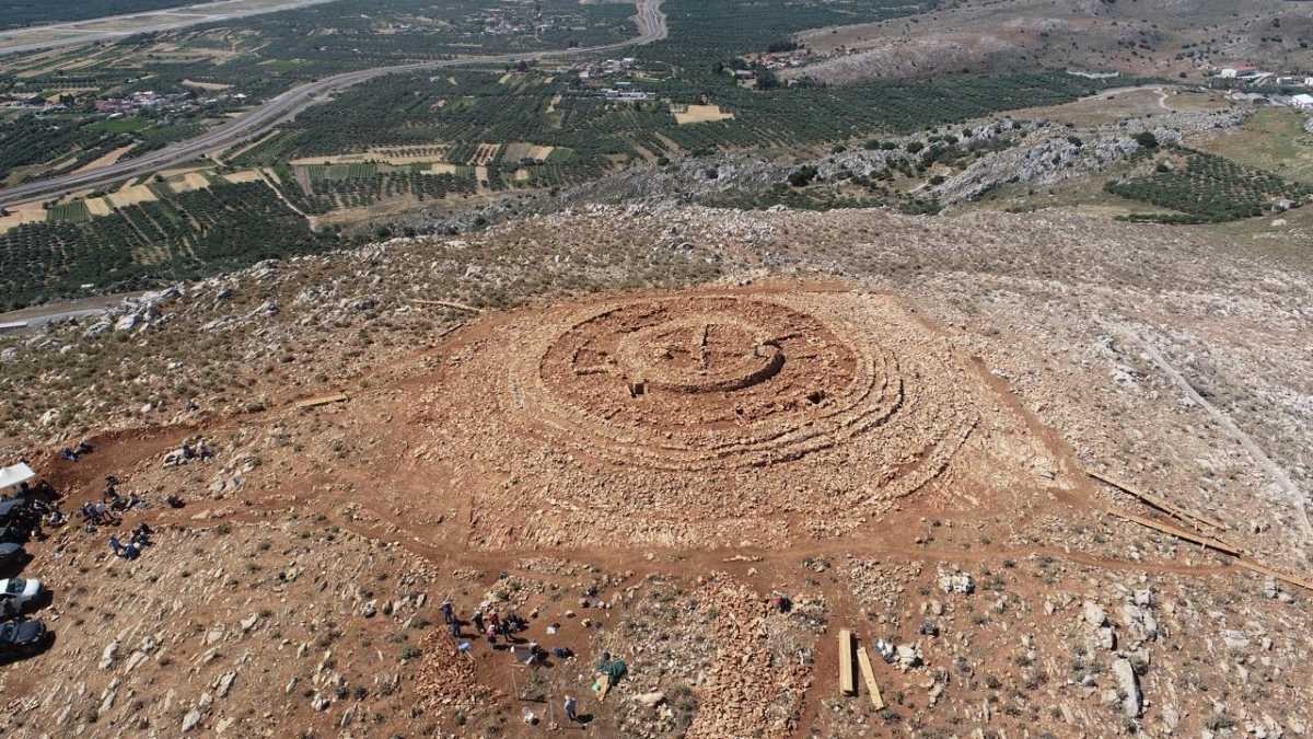 Save Papoura – Το βουνό που μιλά με τη σιωπή