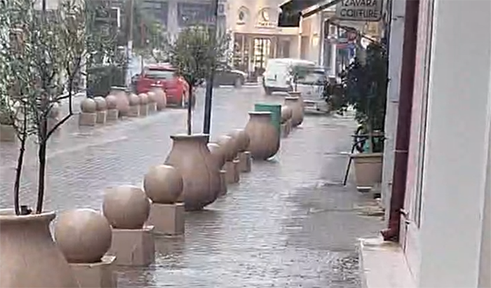 Καλοκαιρινή βροχή δρόσισε το Άργος