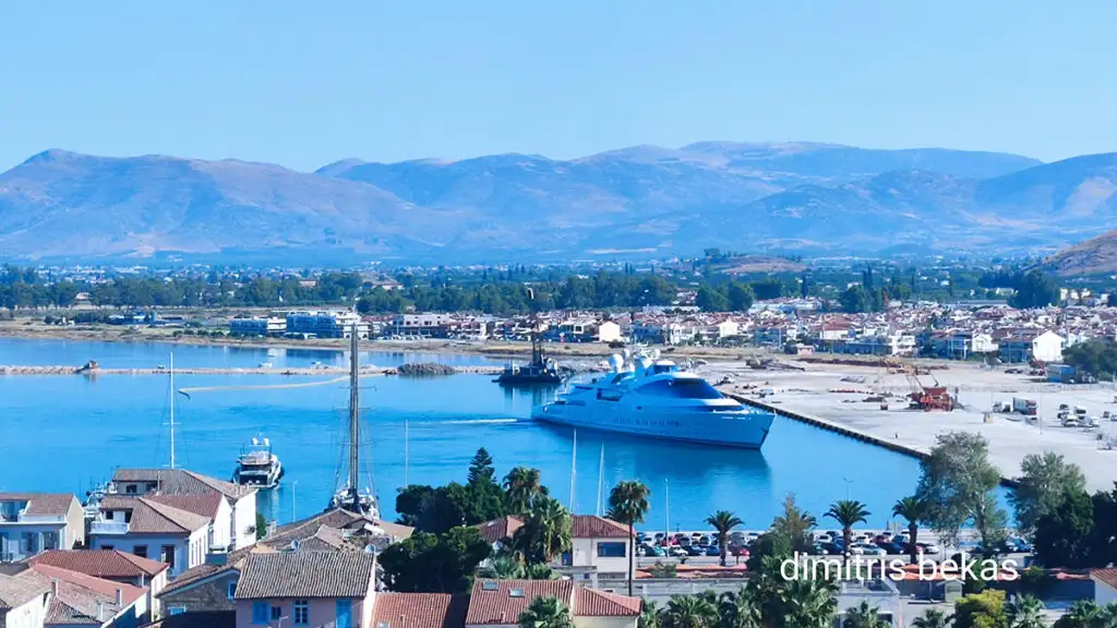 Στο Ναύπλιο το πολυτελές super yacht «Yas» των Ηνωμένων Αραβικών Εμιράτων