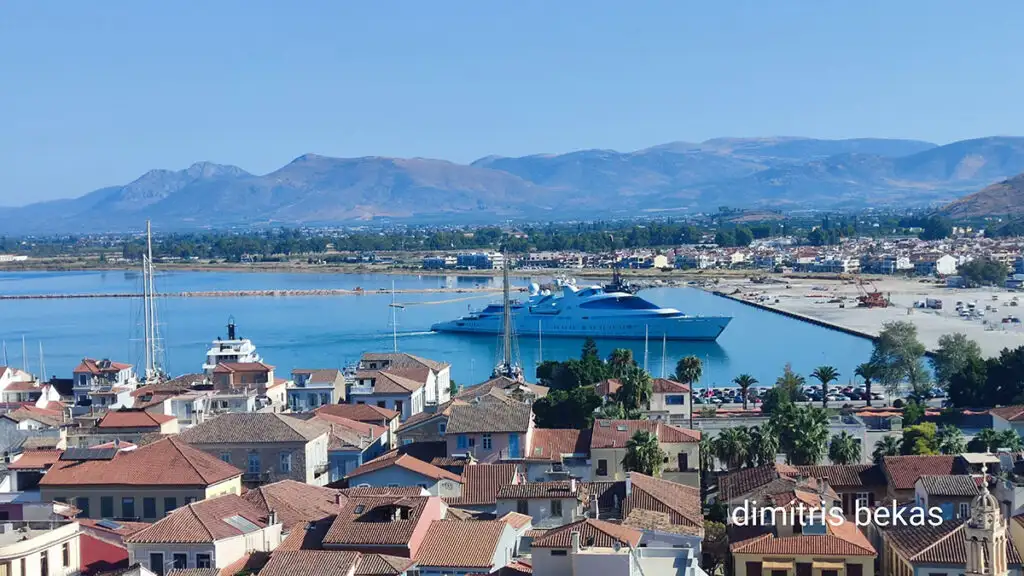 Στο Ναύπλιο το πολυτελές super yacht «Yas» των Ηνωμένων Αραβικών Εμιράτων
