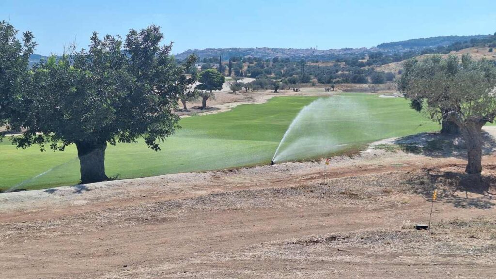 Golf hills of kilada
