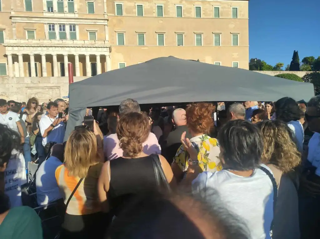 Απεργός πείνας στο Σύνταγμα