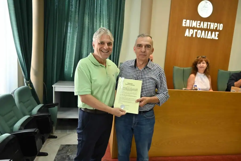Απονομή βεβαιώσεων από το Επιμελητήριο Αργολίδας στους επιτυχόντες προγράμματος