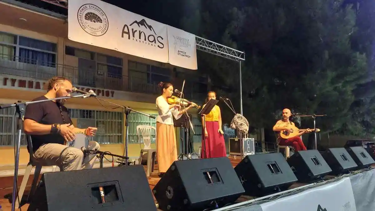 Ολοκληρώθηκε το 3ο Φεστιβάλ Παραδοσιακής Μουσικής στο Λυγουριό
