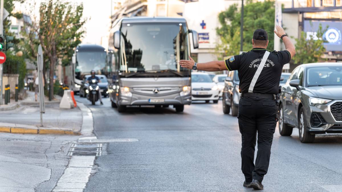 Σχολικά λεωφορεία στο μικροσκόπιο: 203 παραβάσεις εντόπισε η Τροχαία