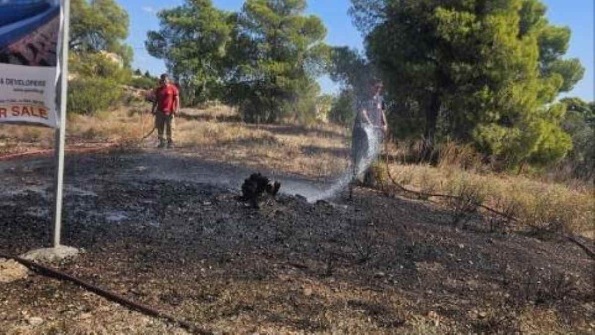 Μικρής έκτασης φωτιά στη Βερβερόντα – Άμεση επέμβαση της Πυροσβεστικής και του Δήμου Ερμιονίδας