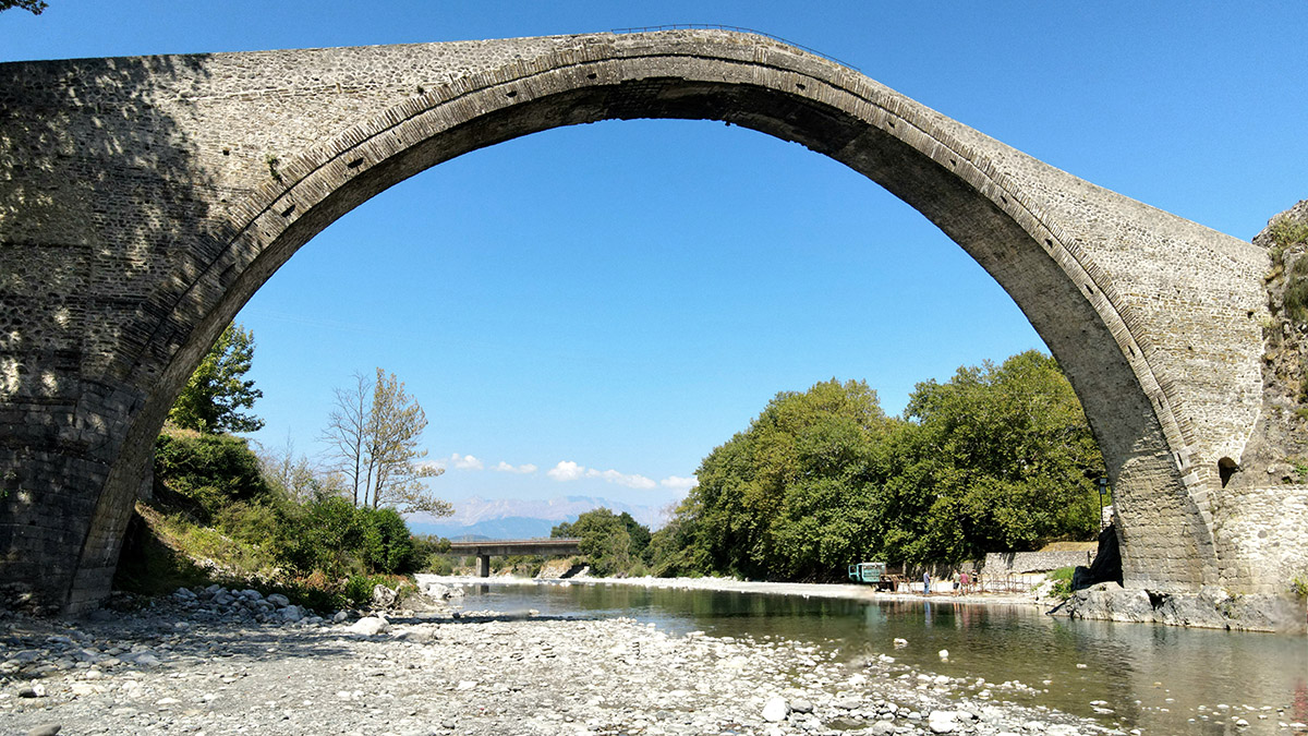 Ένα αριστούργημα της ηπειρώτικης λιθοδομίας (Βίντεο)