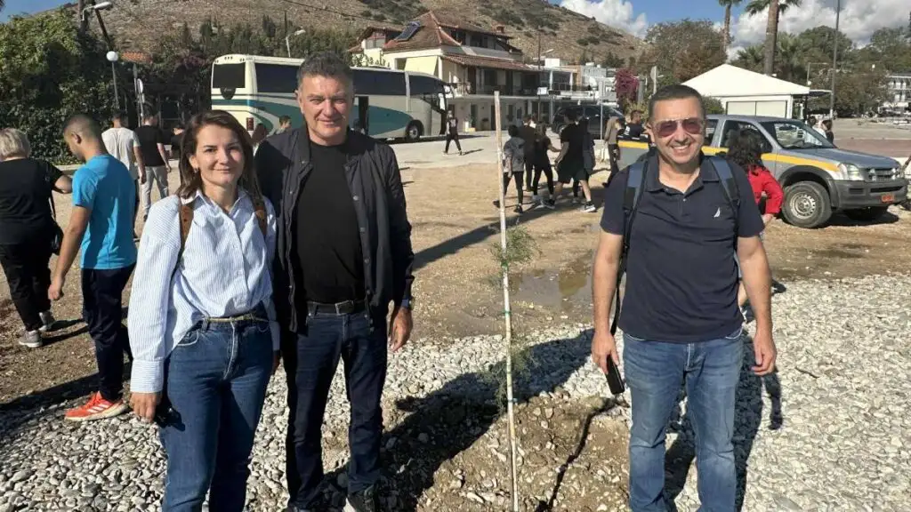 100 αρμυρίκια «ρίζωσαν» στο παραλιακό μέτωπο Νέας Κίου – Τημενίου – Μύλων