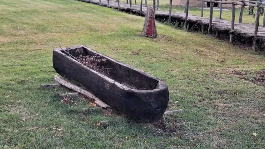 Νεολιθικός Λιμναίος Οικισμός Δισπηλιού Καστοριάς