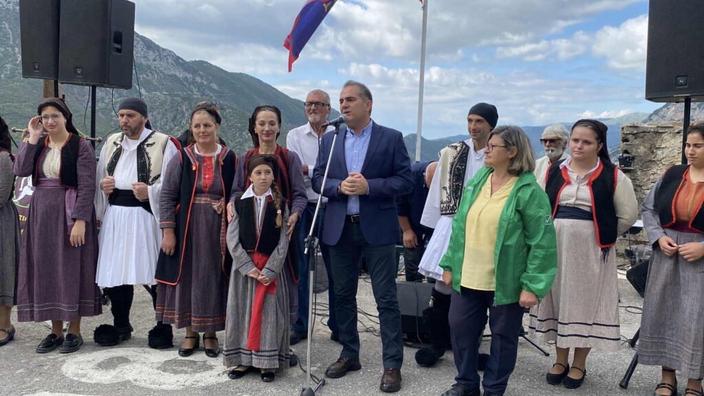 αγορά τοπικών προϊόντων Ταϋγέτου στο Λαδά