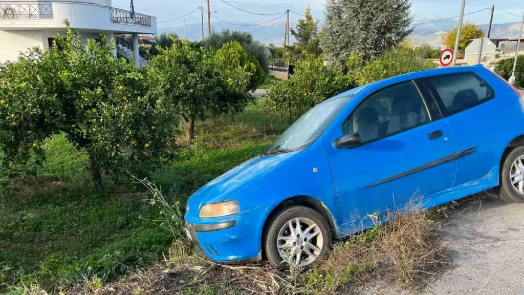 αυτοκίνητο Αγία Τριάδα δρόμος Αρχαιοτήτων