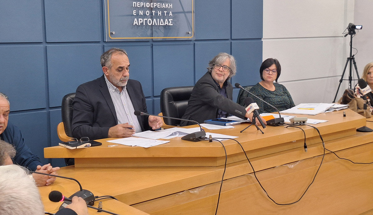 Κρίσιμη συνεδρίαση στο Ναύπλιο: Στο επίκεντρο το στρατόπεδο Ζησιμόπουλου και αναπλάσεις Ανοιχτού Κέντρου Εμπορίου