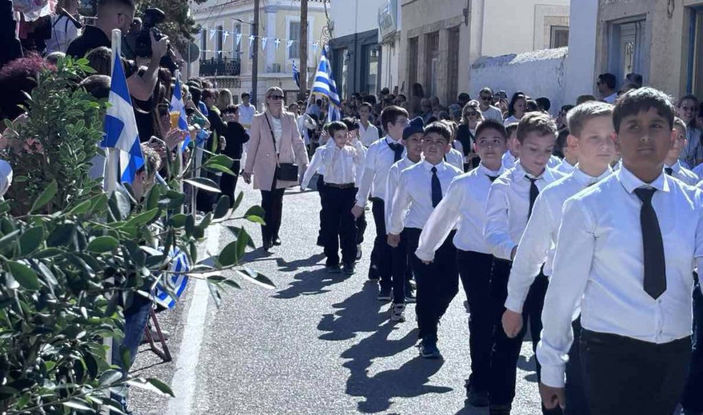 Η Ερμιονίδα τίμησε την 28η Οκτωβρίου με λαμπρή παρέλαση στο Κρανίδι