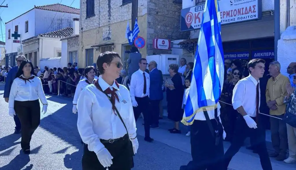 Η Ερμιονίδα τίμησε την 28η Οκτωβρίου με λαμπρή παρέλαση στο Κρανίδι