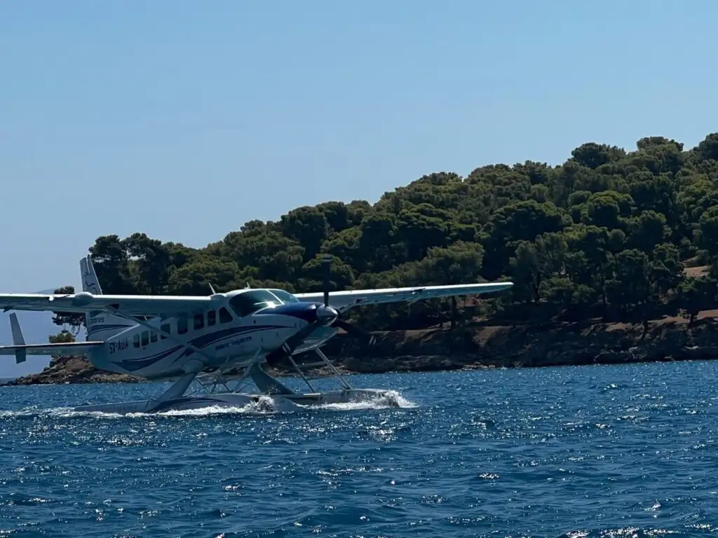 Η Κυλλήνη εγκαινιάζει νέα εποχή με υδροπλάνα