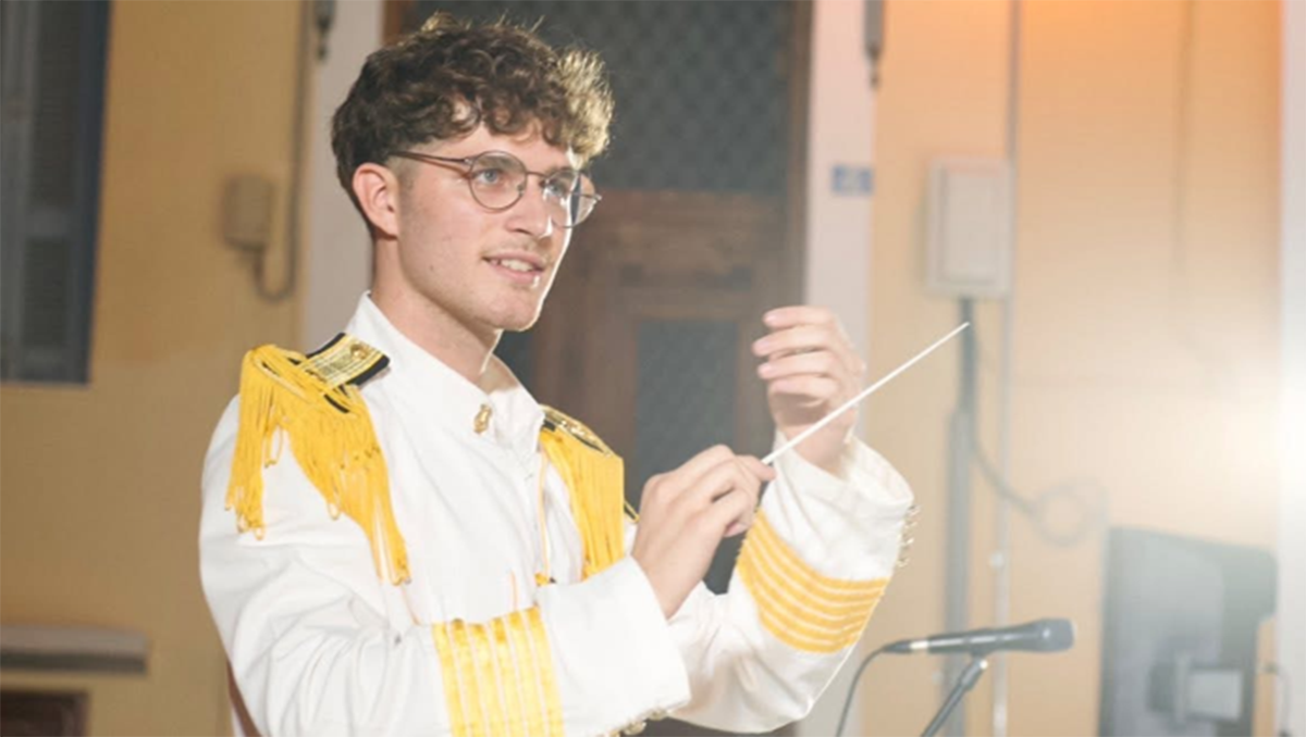 Ο ταλαντούχος νέος μαέστρος που κάνει περήφανο το Ναύπλιο